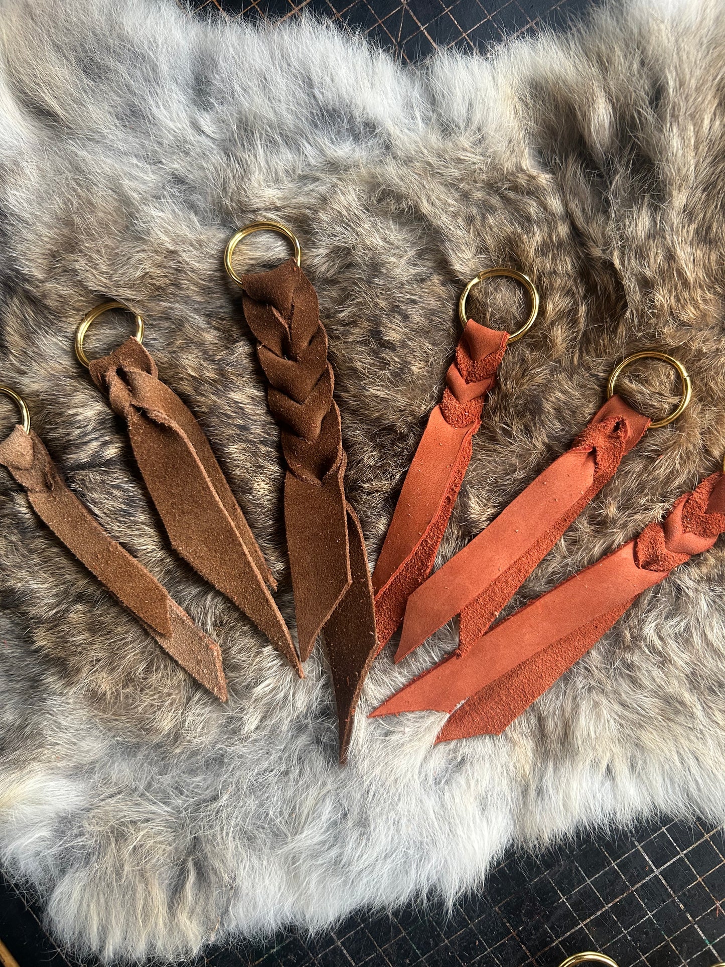 Handmade Suede & Nubuck Bleed Knot Keyrings – Unique, No-Stitch Leather Keychains